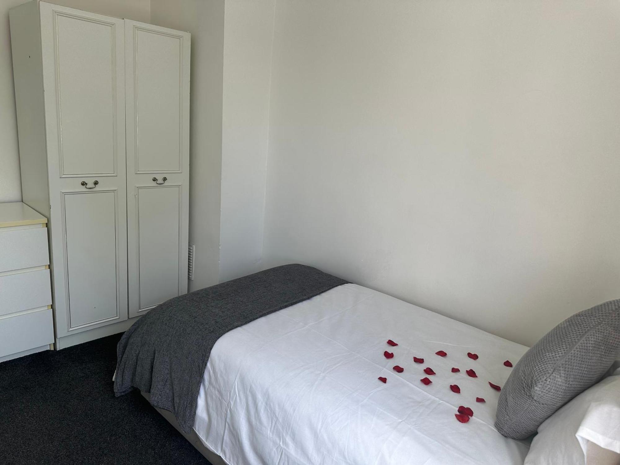 Experience London With Easy Villa Bromley Buitenkant foto